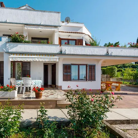 Apartment Anivija - Nji120 By Interhome