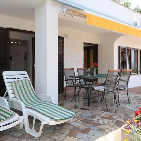 Anivija - Nji120 By Interhome